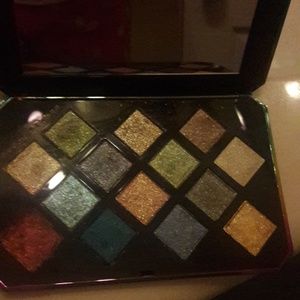 fenty beauty galaxy palette